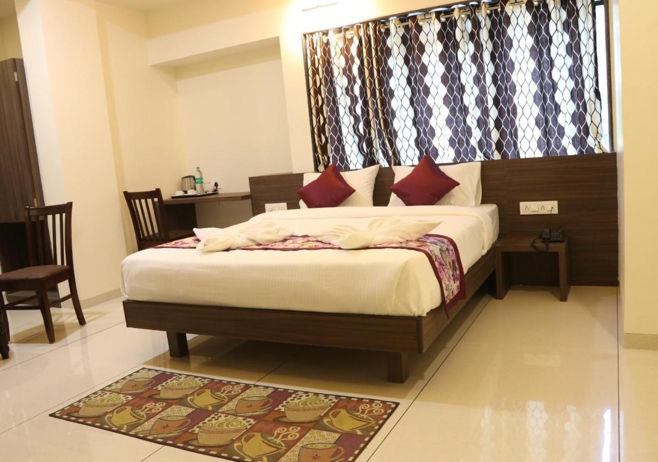 The Hotel Relax Kankavli Kankavali Экстерьер фото