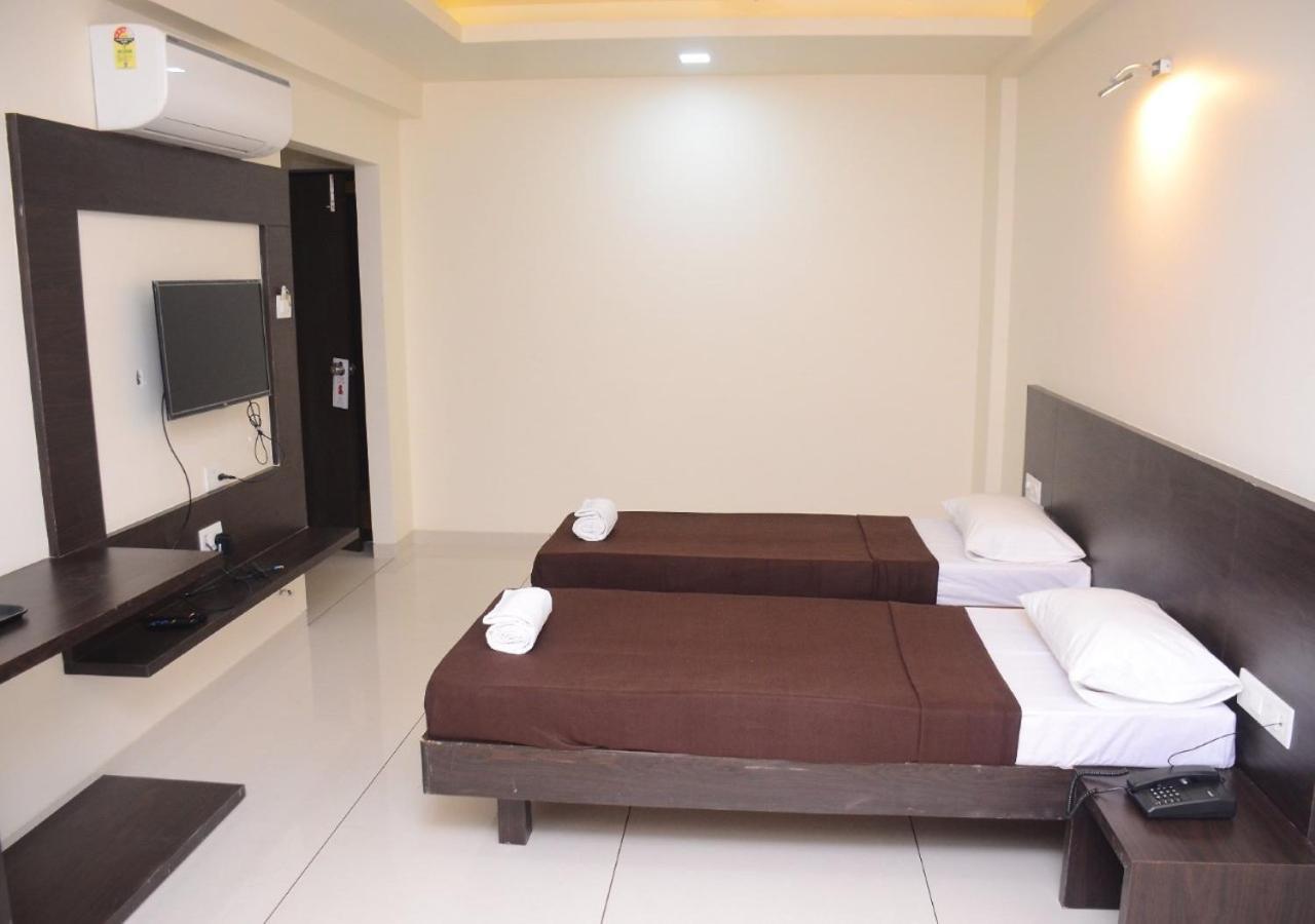 The Hotel Relax Kankavli Kankavali Экстерьер фото