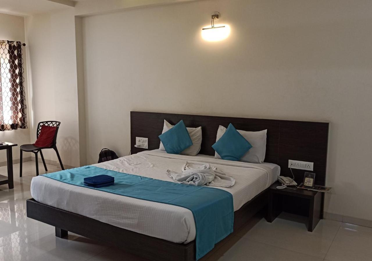 The Hotel Relax Kankavli Kankavali Экстерьер фото